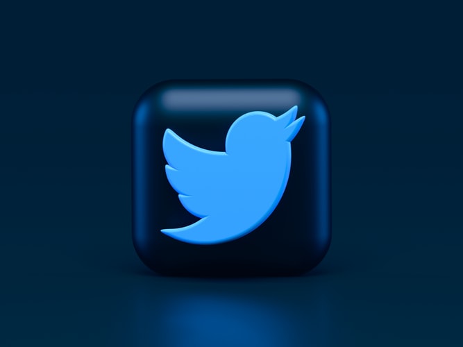 twitter social media updates